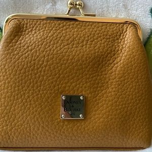 Dooney and Bourke large frame purse (kisslock)